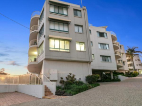 Deepwater Cove Unit 1, 68 Lower Gay Tce Bulcock Beach